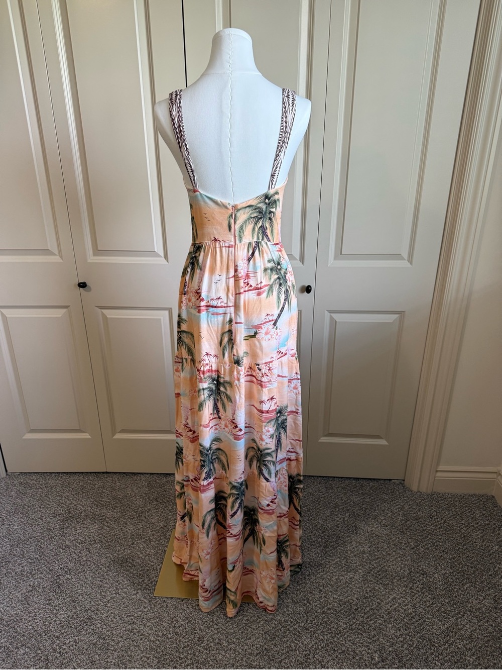 Dunna Luau Dress - Picture 2 of 4